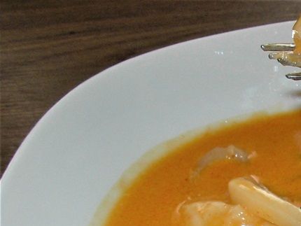 NYHET 3.  Är ungefär lika som 15a fast här med Korea nudlar antingen Ramen eller( Udon nudlar, tillfälligt slut ) man får välja. Likaså välja mellan fläsk kött, kyckling, tofu eller tiger räkor 16/20  ( 7 st )  ( 10 st )  pris för räkor 150:- /   170:-  SUPER GOTT pris:  120:-